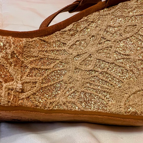 Not Rated Brown and Gold Wedge. Size 10 - Picture 4 of 8